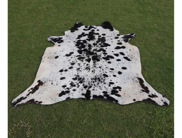 Cowhide Rugs-Exclusive Black & White Cow Skin Rug-Large Rug-Brazilian Area Rug-Natural Hair On Rugs-Luxury - image 1