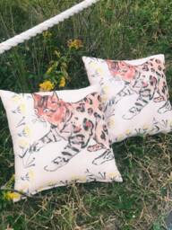 2 Silk Pillows With Bengal Cat - thumbnail 1