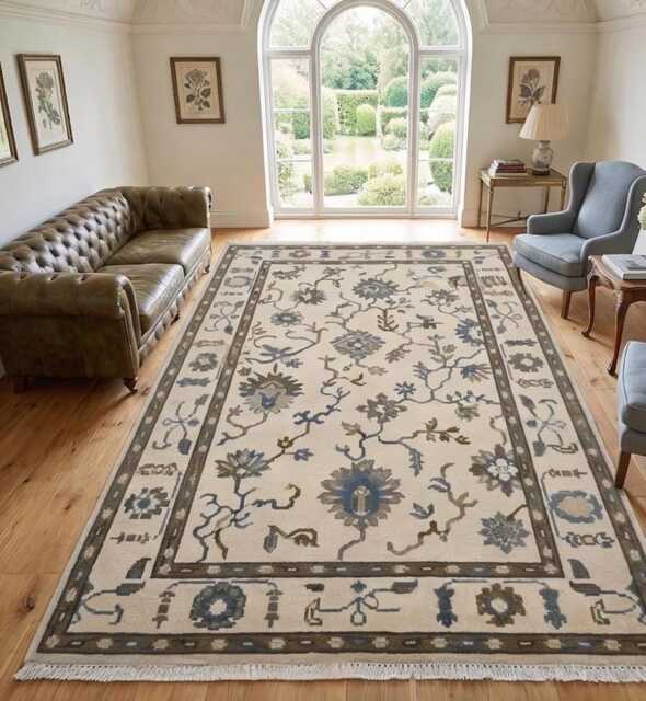 Hand-Knotted Wool Oushak Rug, Ivory Grey Floral Turkish Accent Rug - image 1
