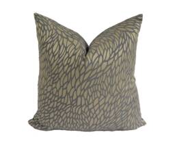 Clarke & - Corallino Midnight Stunning Unique Cushion Cover Throw Pillow Designer Home Decor - thumbnail 1
