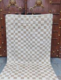 Handwoven Wool Checkered Rug, Beige & White Moroccan Berber Style - thumbnail 1