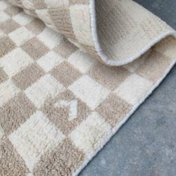 Handwoven Wool Checkered Rug, Beige & White Moroccan Berber Style - thumbnail 4