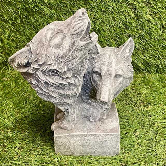 Concrete Wolf Heads With Stand Sculpture Garden Lawn Ornament Frost Protected/Howling Wolves - image 1