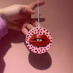 Pink Lips Wall Hanging Spotty Polka Dot Decor - thumbnail 4