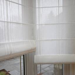 Custom White Linen Roman Shades, Flat Style, Chain Mechanism - thumbnail 3