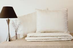 Rustic Sleep Wool Pillow - Luxury Handmade Bedding Essential - 1Pc. - Us Duty Paid - thumbnail 1