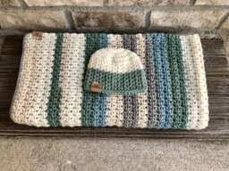 Crocheted Unisex Baby Blanket & Beanie Set Avery - thumbnail 1