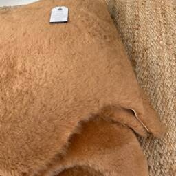 Beautiful Caramel Coloured Sheepskinrug, Short Wool , Shearling Upholstery Sheepskin Throw Butterscotch Honey, Genuine - thumbnail 3