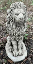 Stone Garden Proud Lion On Base Statue Pillar Cap Detailed Gift Ornament - thumbnail 1