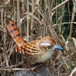 Metal Wren Sculpture British Bird Garden Ornament - thumbnail 2