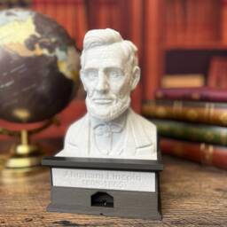 Abraham Lincoln Talking Bust - Press The Button For A Fun Quote Or Fact Collectible Toy Figurine Novelty Gift Video in Description - thumbnail 1