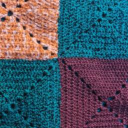 Blanket Baby - Plaid Baby Bed - Handmade - Hook/ Wool/ Multicolored - thumbnail 4