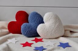 American Flag Boucle Heart Pillows - Patriotic Pillow in Usa Style 4Th Of July Decor Independence Day - thumbnail 1