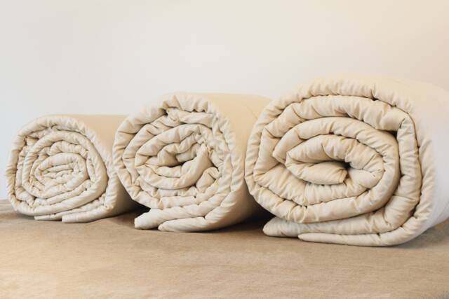 Wool Duvet Size 220x200 cm, Summer Warmth, Double - Us Duty Paid - image 1