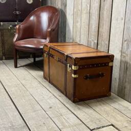English Luxury Tan Leather Dark Trimmed Steamer Trunk - thumbnail 2