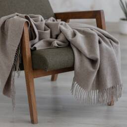 Personalised Merino Wool Blanket Large Throw With Custom Name Or Text/ Warm Present For Grandma, Mom, Sister, Wife in Gift Box - thumbnail 3