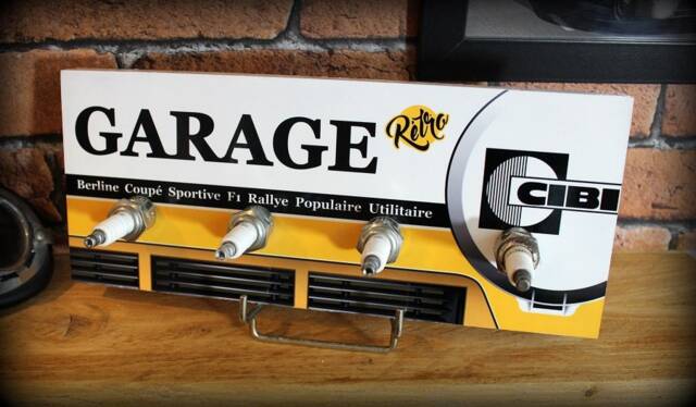 "Renault ""Retro Garage" - image 1