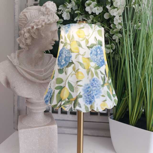 Cordless Touch Lamp. Beautiful Decoupaged Hydrangea & Lemon Usb Rechargeable Table Lamp.hand Decorated - image 1