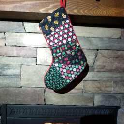 Red & Green Patchwork Christmas Stocking Ooak Black Quilted #2 - thumbnail 2
