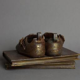 Vintage Clarkes Baby Shoe Mixed Media Sculpture - thumbnail 3