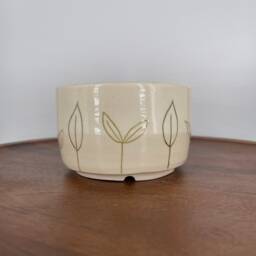 2-D Leaves Planter, Plant Pot, Handmade Ceramic - thumbnail 3