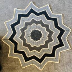 Baby Blanket - The Star - Handmade To Order - thumbnail 2