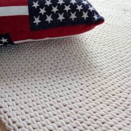 Handmade Round Cotton Rug, Chunky Knit Area Rug - thumbnail 4