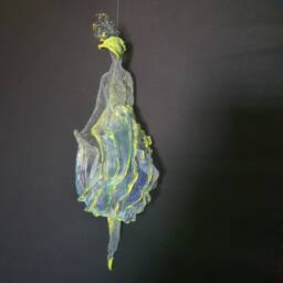 Lady & Wave Wire Mesh Sculpture. Ooak - thumbnail 3