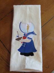 Embroidered Velour Hand Towel - Sunbonnet Sue Sailor Beige