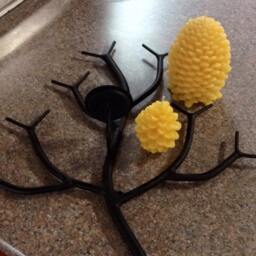 Small Beeswax Pinecone Candle, 100% Natural - thumbnail 2