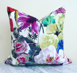 Decorative Pillow Cover in Orangerie Rose, Designers Guild - thumbnail 1
