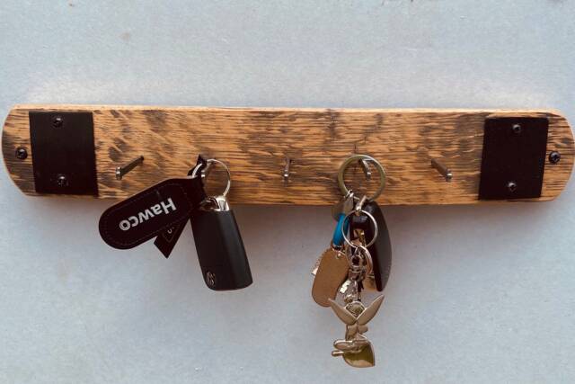 Whisky Barrel Stave Key Hanger/Rustic Dog Leash Hanger Reclaimed Oak Scottish Whisky Decor Key Rack - image 1