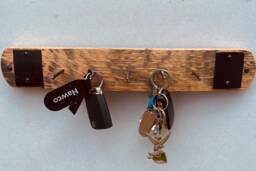 Whisky Barrel Stave Key Hanger/Rustic Dog Leash Hanger Reclaimed Oak Scottish Whisky Decor Key Rack - thumbnail 1