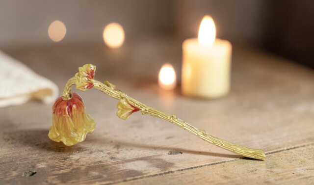 Elegant Metal Candle Snuffer - Flower Designs, 16cm - image 1