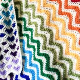 Rainbow Baby Blanket, Heart Pattern Car Seat Reversible Zig Zag Blanket - thumbnail 4