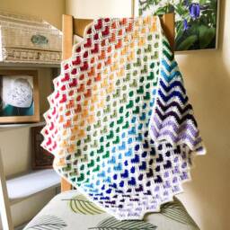 Rainbow Baby Blanket, Heart Pattern Car Seat Reversible Zig Zag Blanket - thumbnail 3