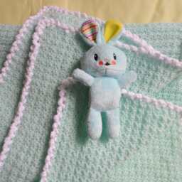 Large Soft Aqua Crochet Baby Blanket With White Applique & Rim - thumbnail 3