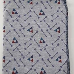 Newborn Take Home Set. Swaddle Blanket & Hat Arrows Baby Shower Gift. Photo Prop. Gray & Navy - thumbnail 3