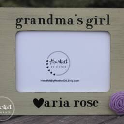 Personalized Grandma's Girl Picture Frame - Distressed Wood, 4x6 Photo - thumbnail 2