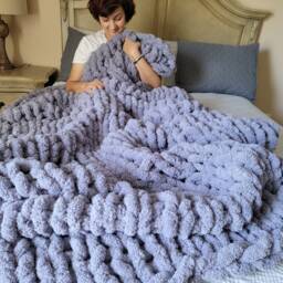 Chunky Knit Chenille Bedspread, Throw Blankets Made From Jumbo Yarn - thumbnail 3