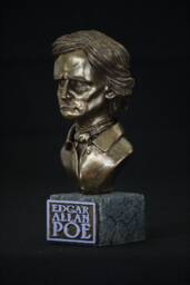 Edgar Allan Poe Statue - thumbnail 1