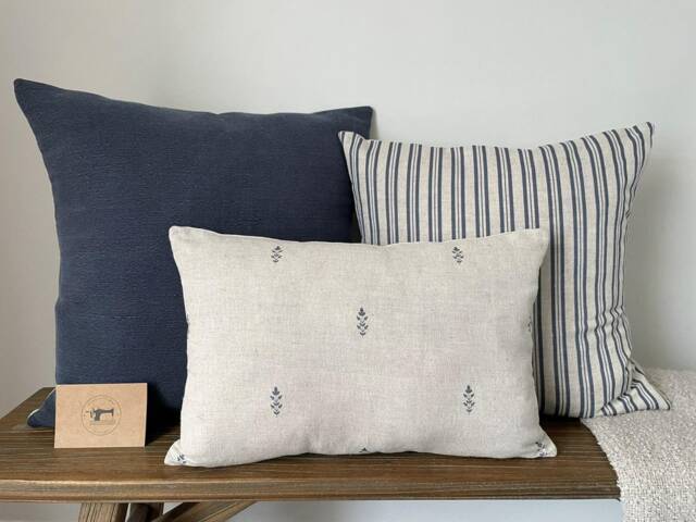 Navy Cushion Bundle 3 X Linen Covers - image 1