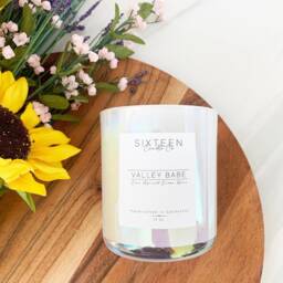 Valley Babe Scented Candle - Coconut Apricot Wax Minimalist Luxury Inspired Home Decor Handmade Natural - thumbnail 3