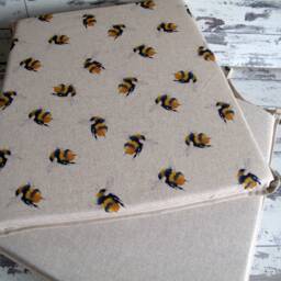 Bumble Bee Reversible Chair Pads, Tapered Bistro Seat Cushion Set With Ties - thumbnail 3
