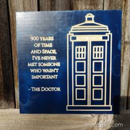 Tardis Doctor Who Quote Wooden Carved Wall Hanging - thumbnail 3