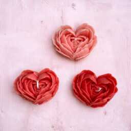 Rose Heart Candle Pink Carved Soy Wax, Romantic Gift - thumbnail 3