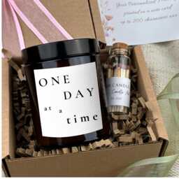 One Day At A Time Candle - Supportive Sympathy Gift, Thinking Of You Present - thumbnail 3