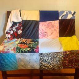Keepsake Tshirt Quilt, Upcycled Memory Blanket, Custom Throw - thumbnail 4