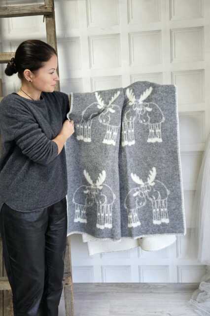 Natural Wool Blanket 130x200cm , Pure Woolen Throw With Elks, Doublesided Blanket, Grey Bed Throw, Chunky Weighted - image 1