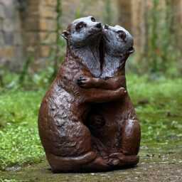 Otter Couple Concrete Statue Hugging Otters Garden Sculpture Cement Wildlife Decoration Romantic Cement Animal Ornament Otters Lover Gift - thumbnail 3